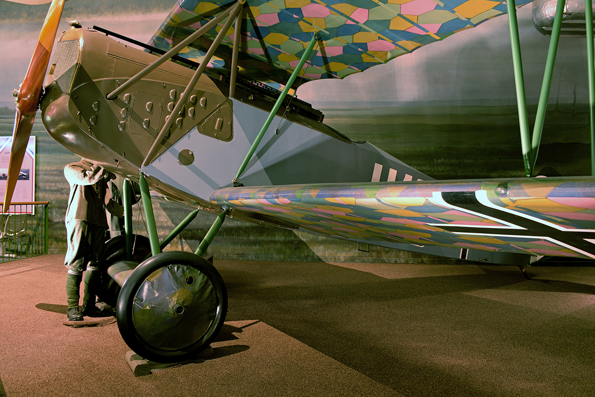 1144 · Fokker D-VII · -