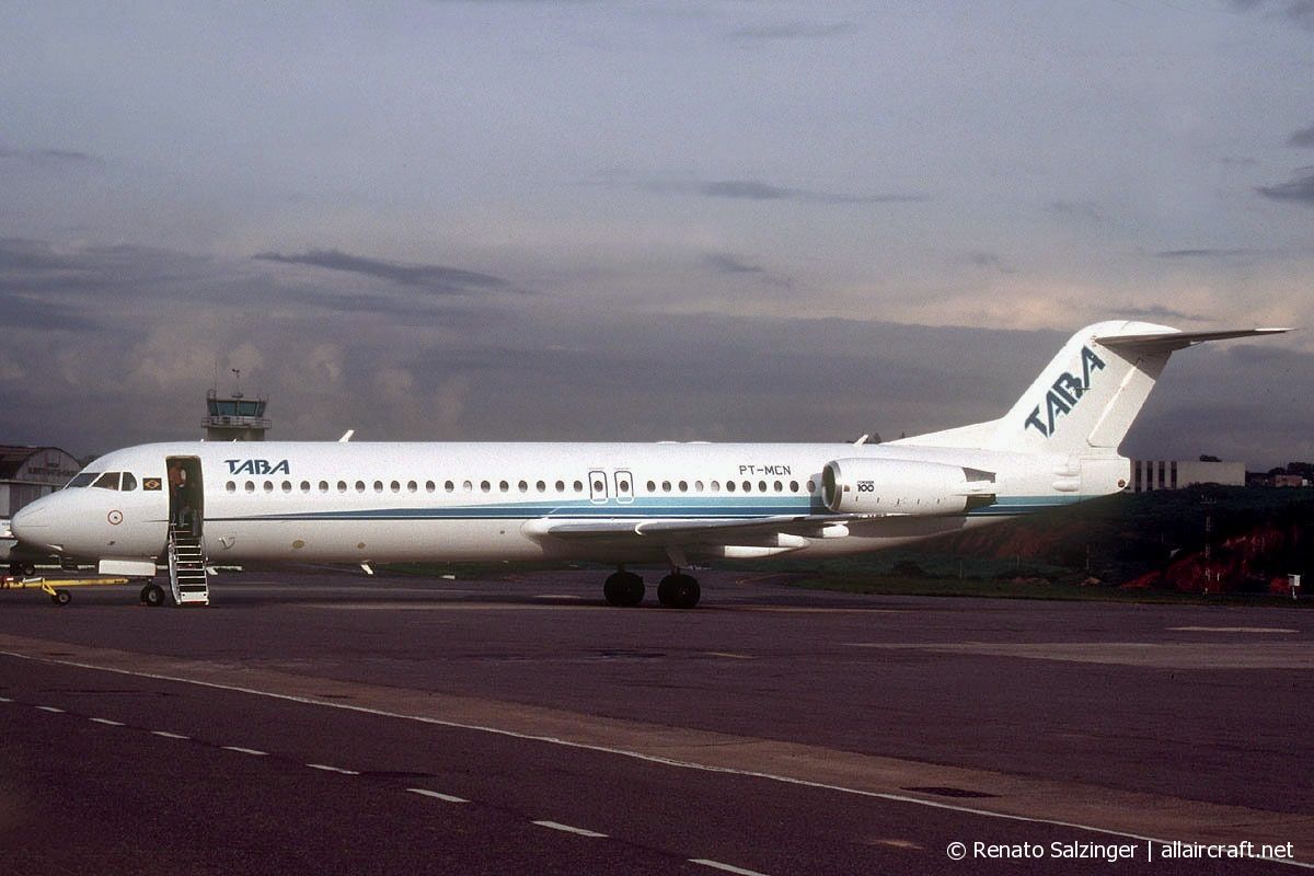 PT-MCN · Fokker 100 · (PLU / SBBH)