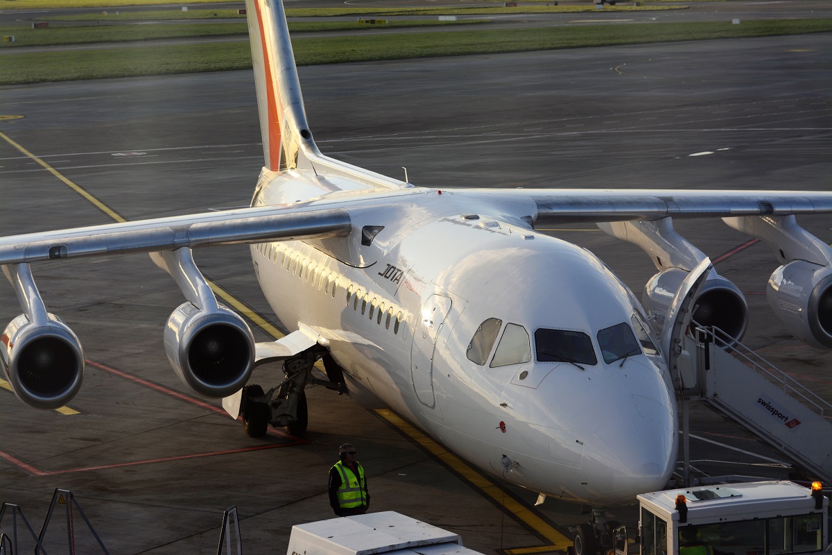 G-JOTR · British Aerospace Avro RJ85 · (DUB / EIDW)