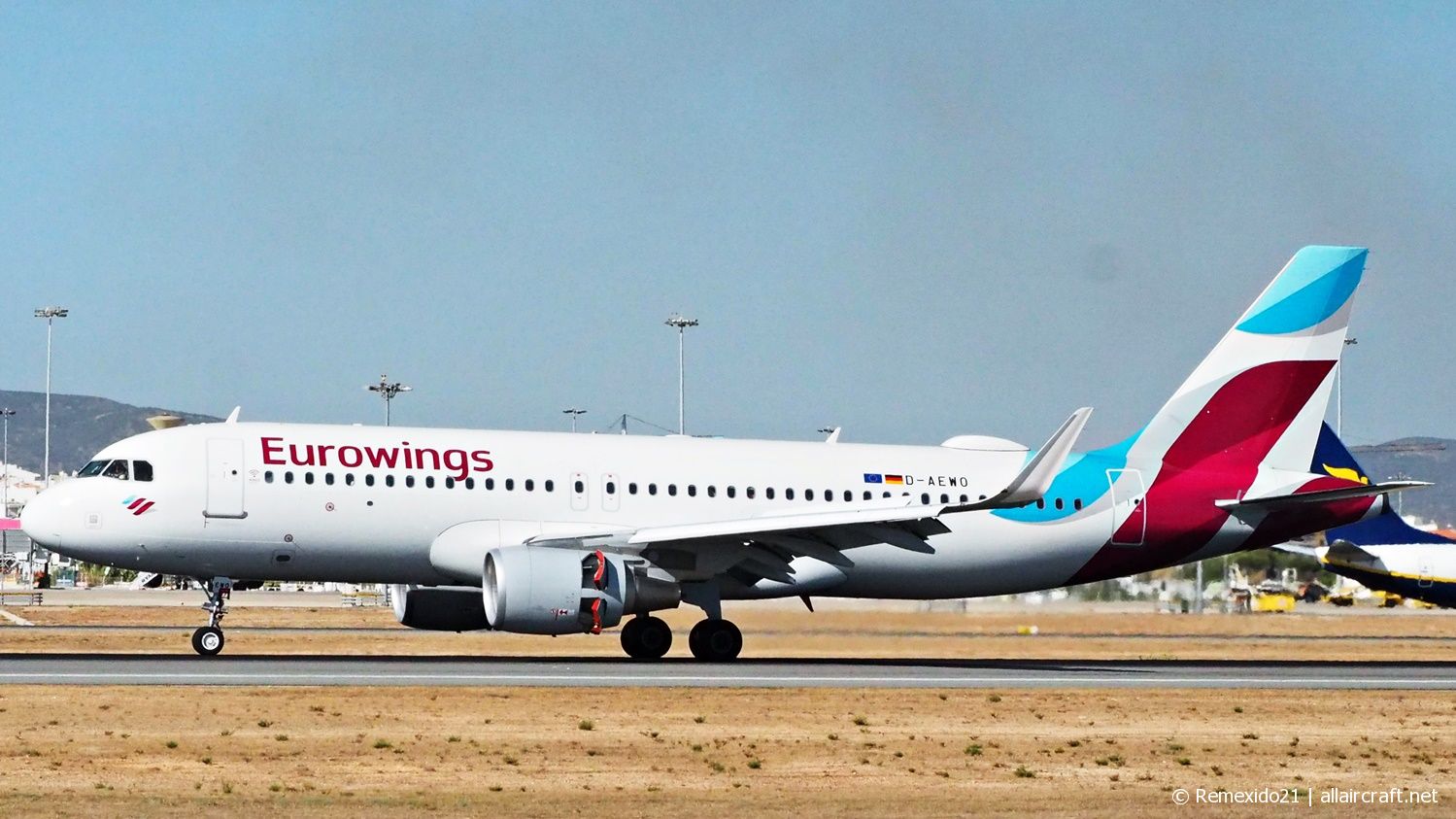 D-AEWO · Airbus A320-214(WL) · (FAO / LPFR)