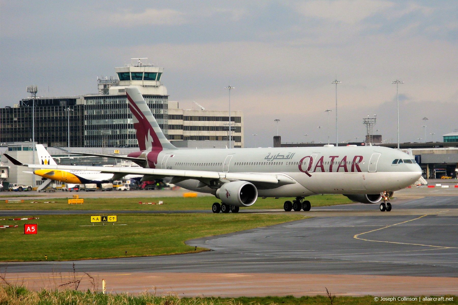 A7-AEI · Airbus A330-302 · (MAN / EGCC)