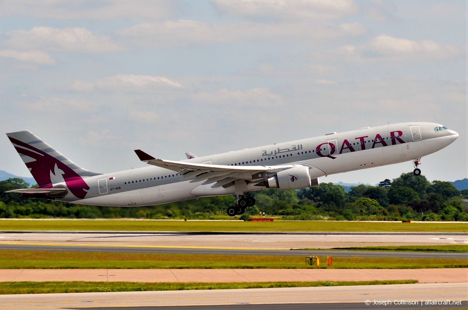 A7-AEM (893) 2007 Airbus A330-302