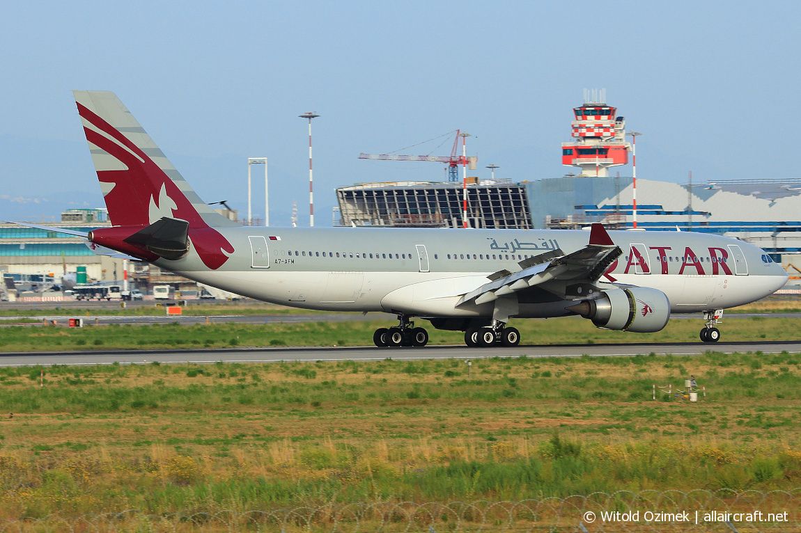 A7-AFM (616) 2004 Airbus A330-202