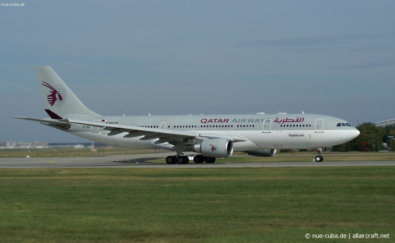 A7-ACE (571) 2004 Airbus A330-203