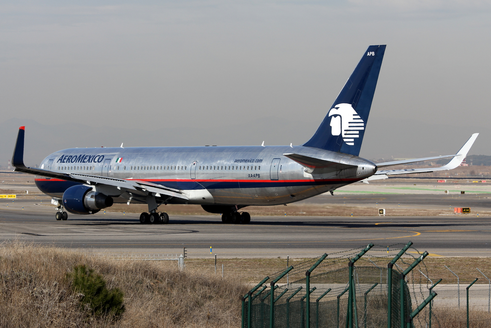 XA-APB · Boeing 767-3Q8/ER(WL) · (MAD / LEMD)