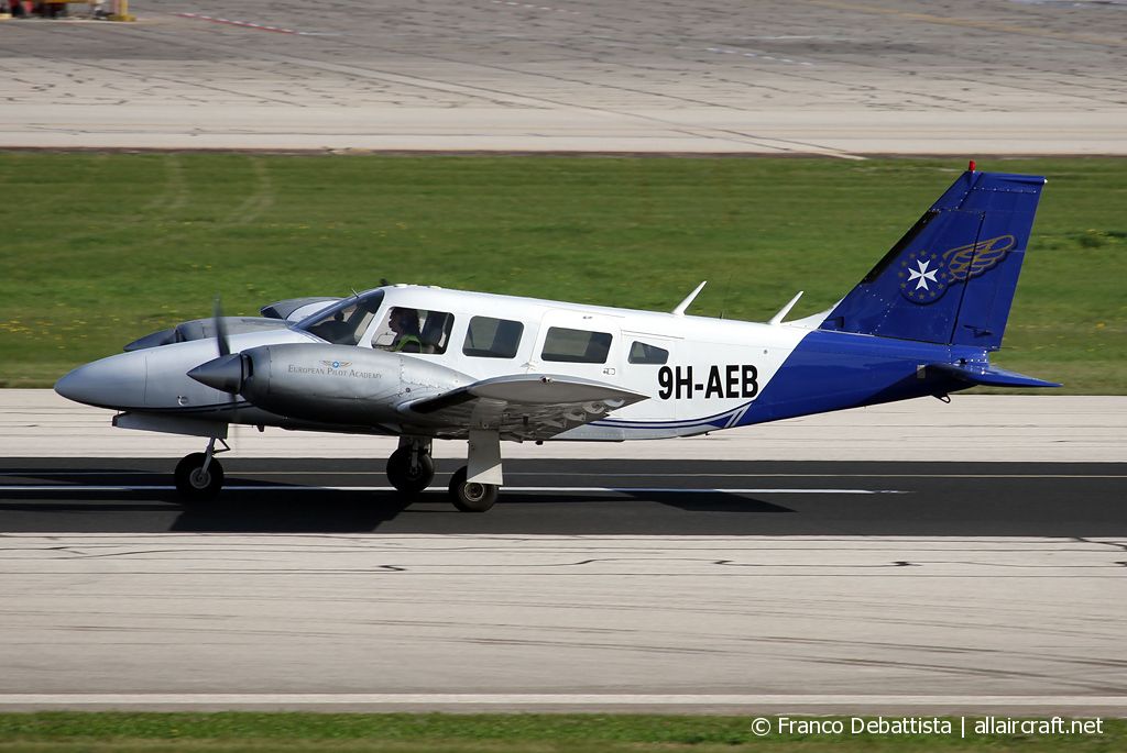 9H-AEB · Piper PA-34-200T Seneca II · (MLA / LMML)
