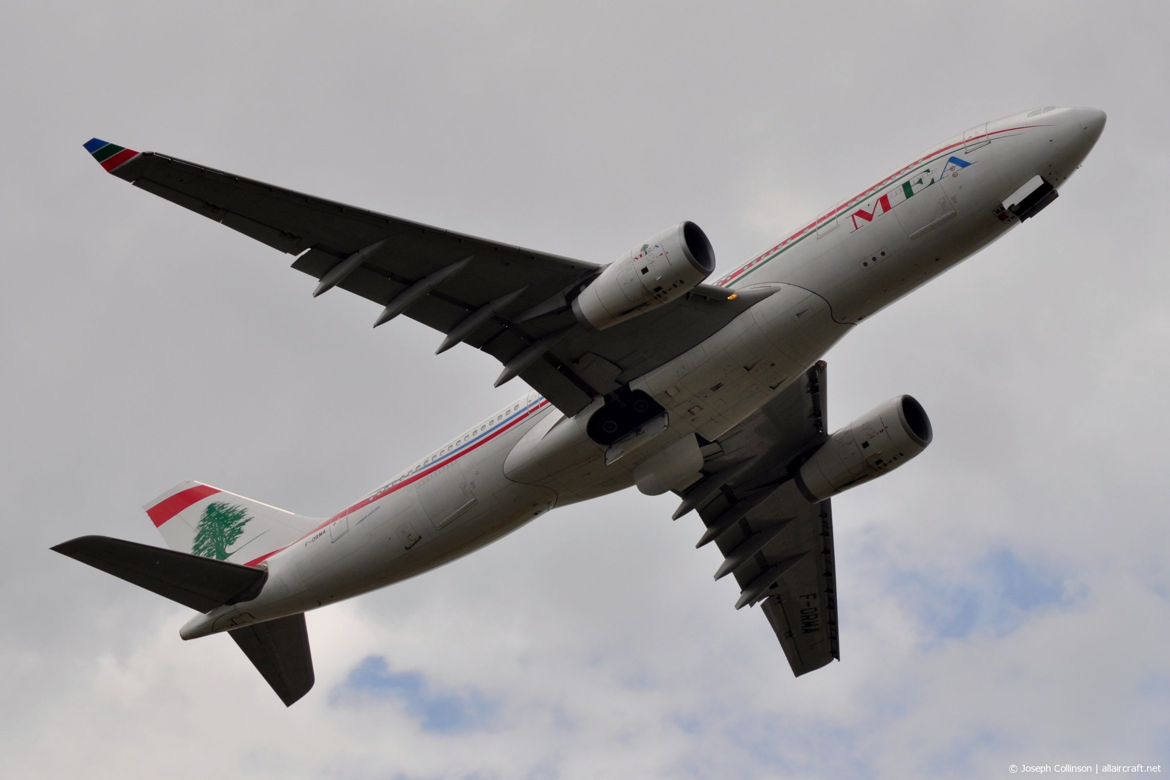 F-ORMA (926) 2008 Airbus A330-243