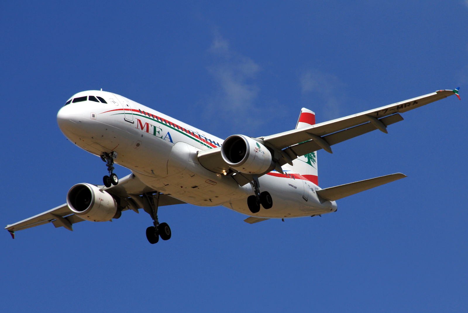 T7-MRA · Airbus A320-214 · (FCO / LIRF)