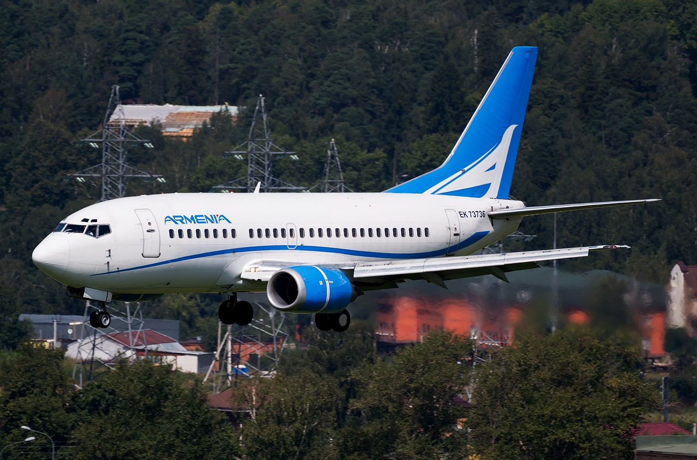 EK-73736 (cn 26336) Boeing 737-505