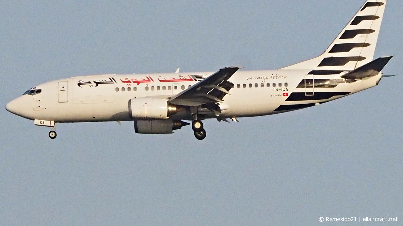 TS-ICA (23836) 1992 Boeing 737-330(QC)