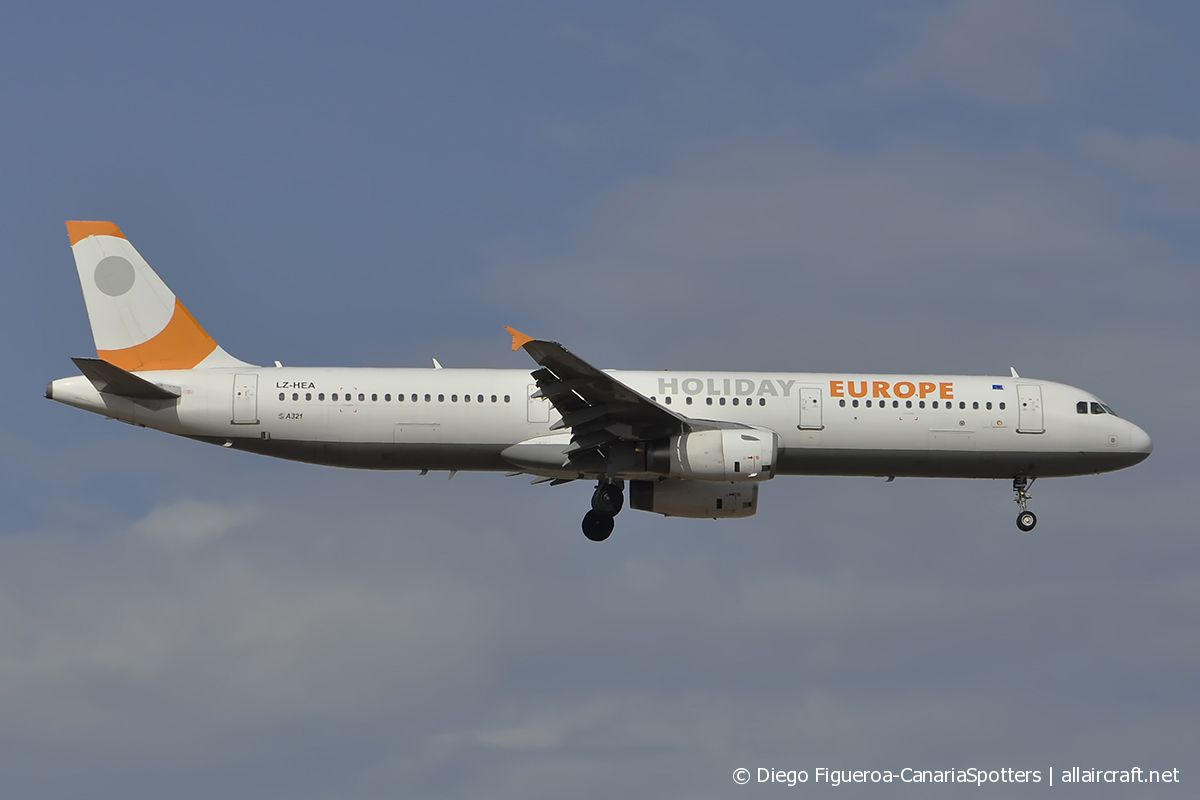 LZ-HEA (811) 1998 Airbus A321-131