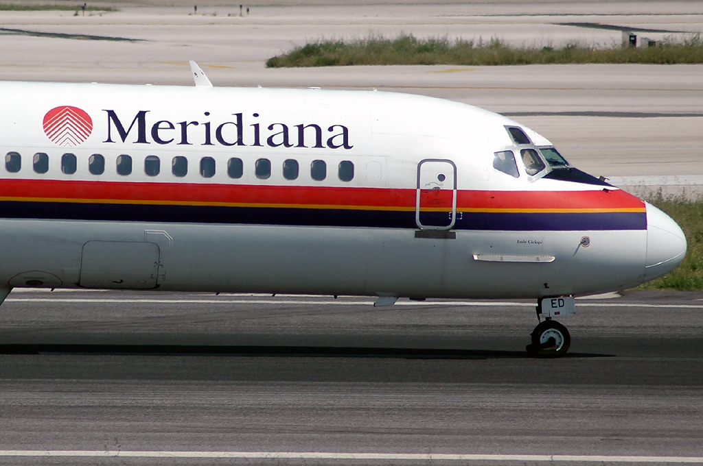 I-SMED · McDonnell Douglas MD-83 · (LIS / LPPT)