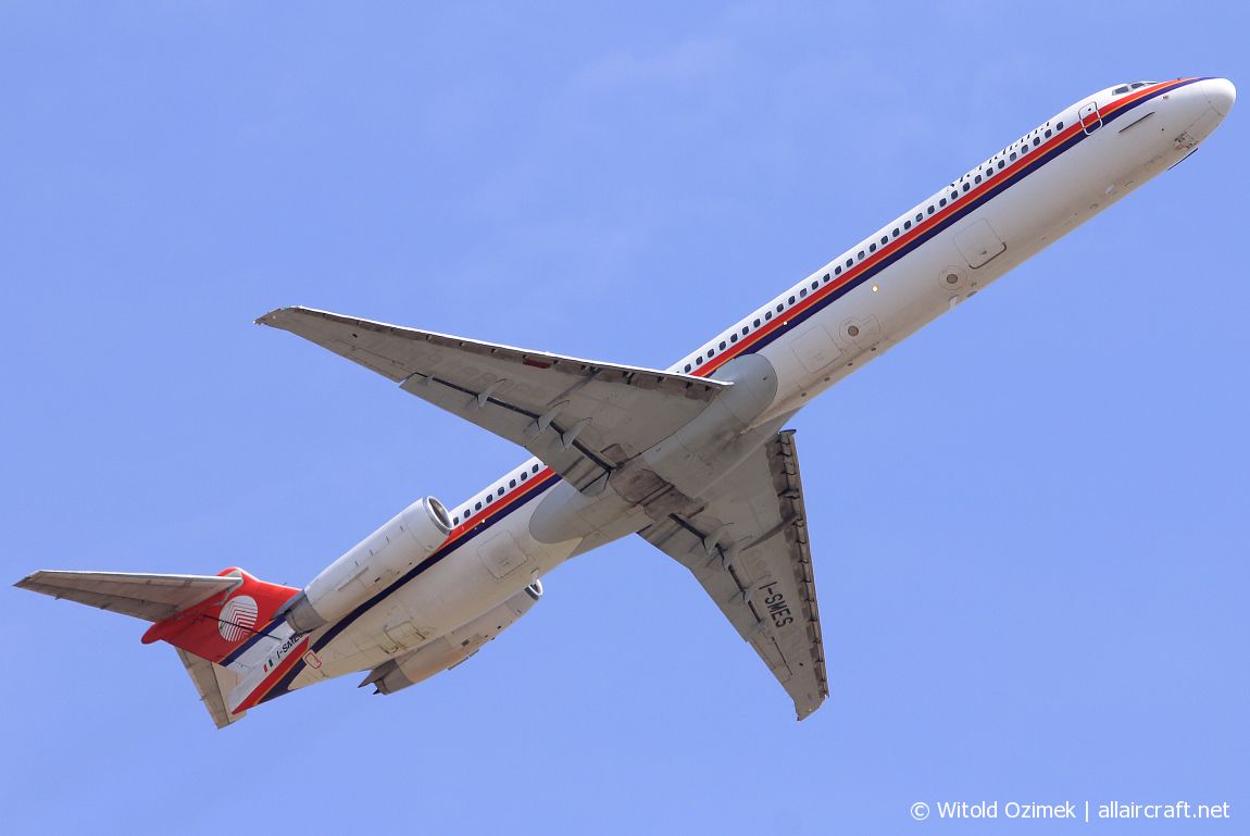 I-SMES · McDonnell Douglas MD-82 · (FCO / LIRF)