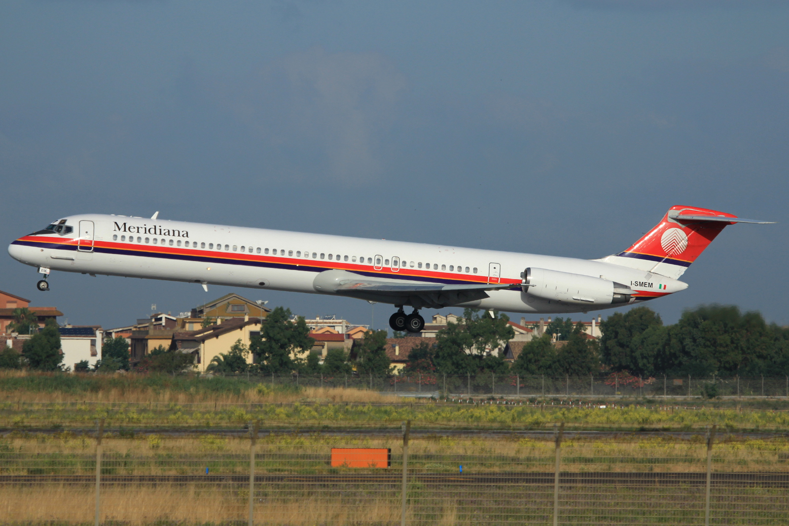 I-SMEM · McDonnell Douglas MD-82 · (FCO / LIRF)