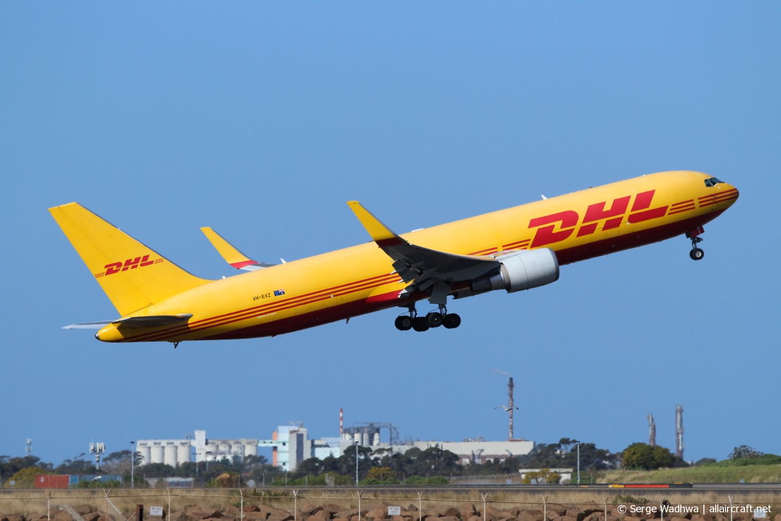 VH-EXZ · Boeing 767-3JHF(WL) · (SYD / YSSY)