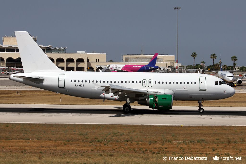 LY-KIT · Airbus A319-112 · (MLA / LMML)