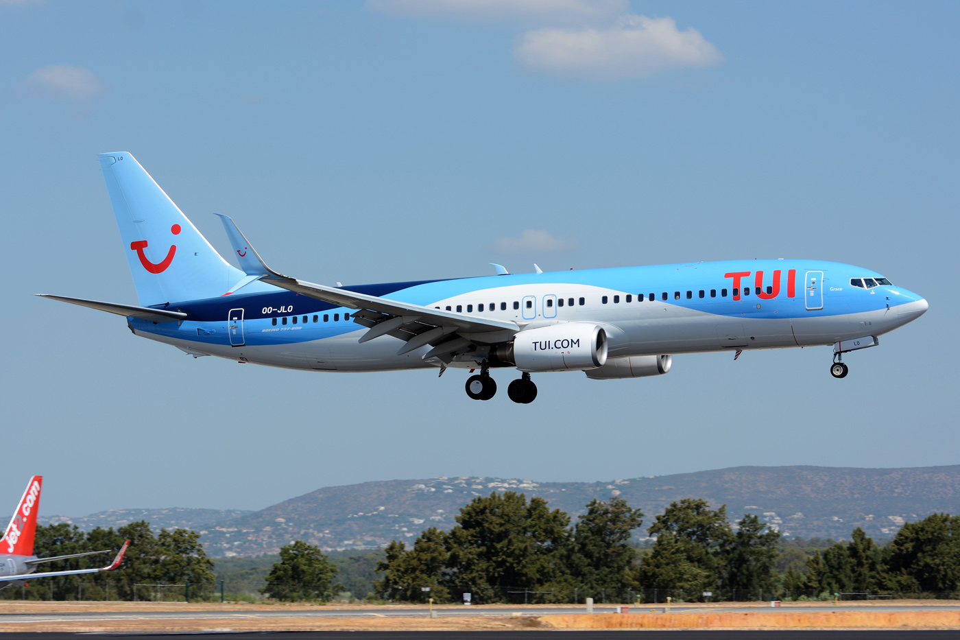 OO-JLO · Boeing 737-8K5(WL) · (FAO / LPFR)