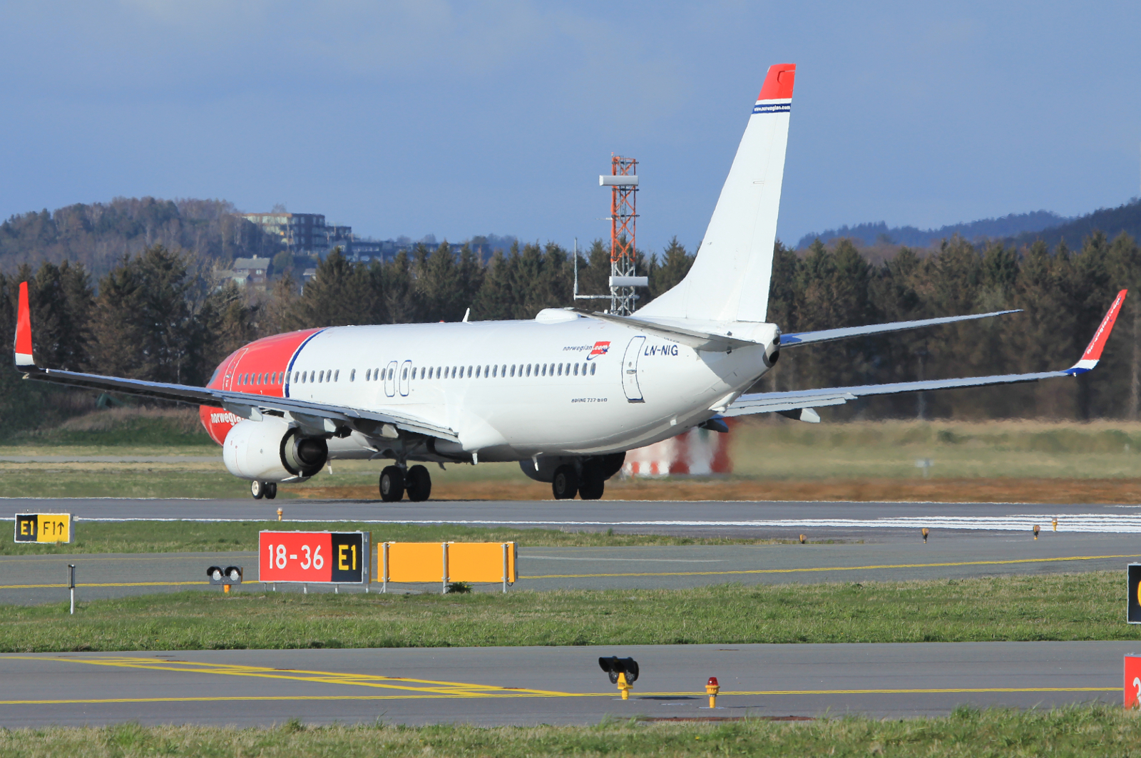 LN-NIG · Boeing 737-8JP(WL) · (SVG / ENZV)