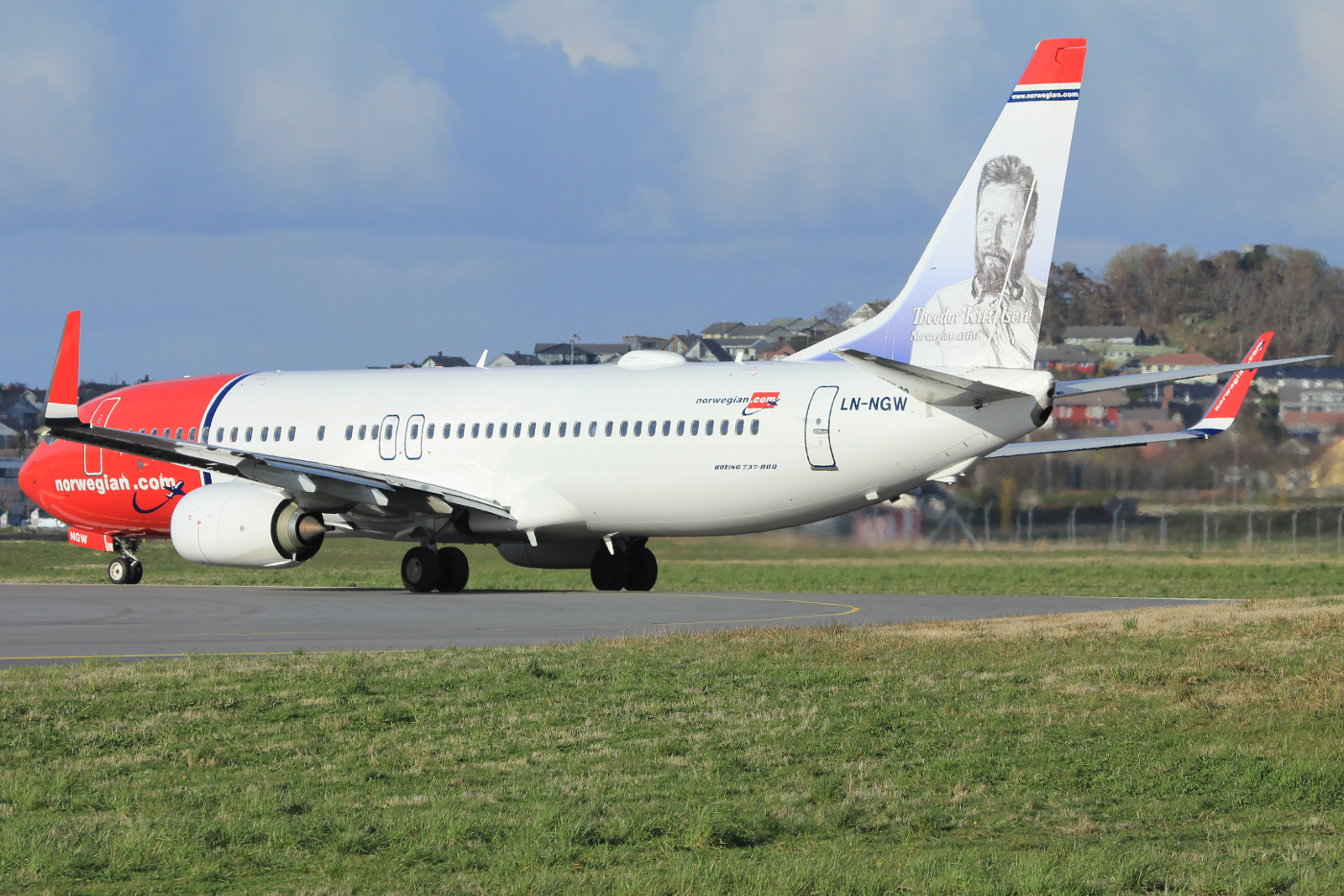 LN-NGW (39032) 2014 Boeing 737-8JP WL