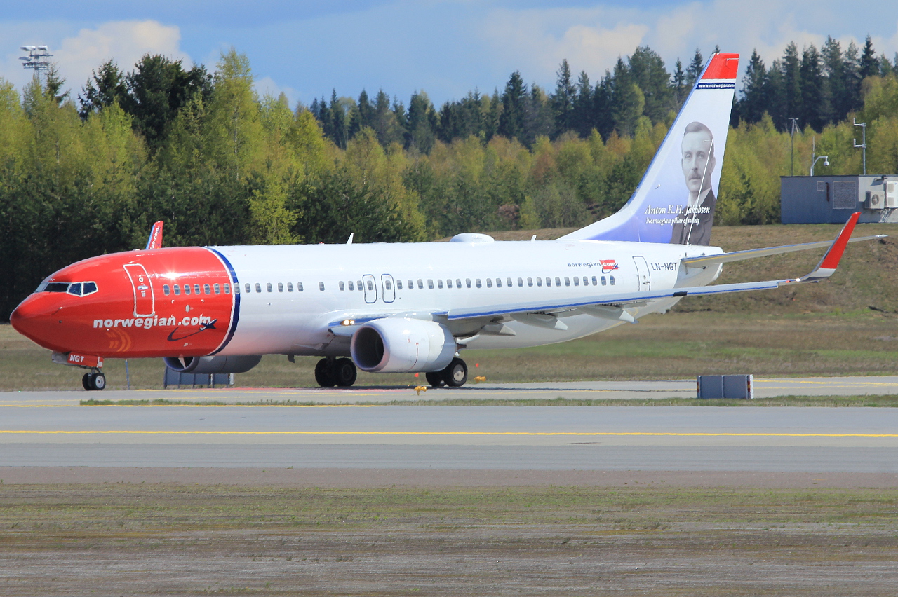 LN-NGT · Boeing 737-8JP(WL) · (OSL / ENGM)