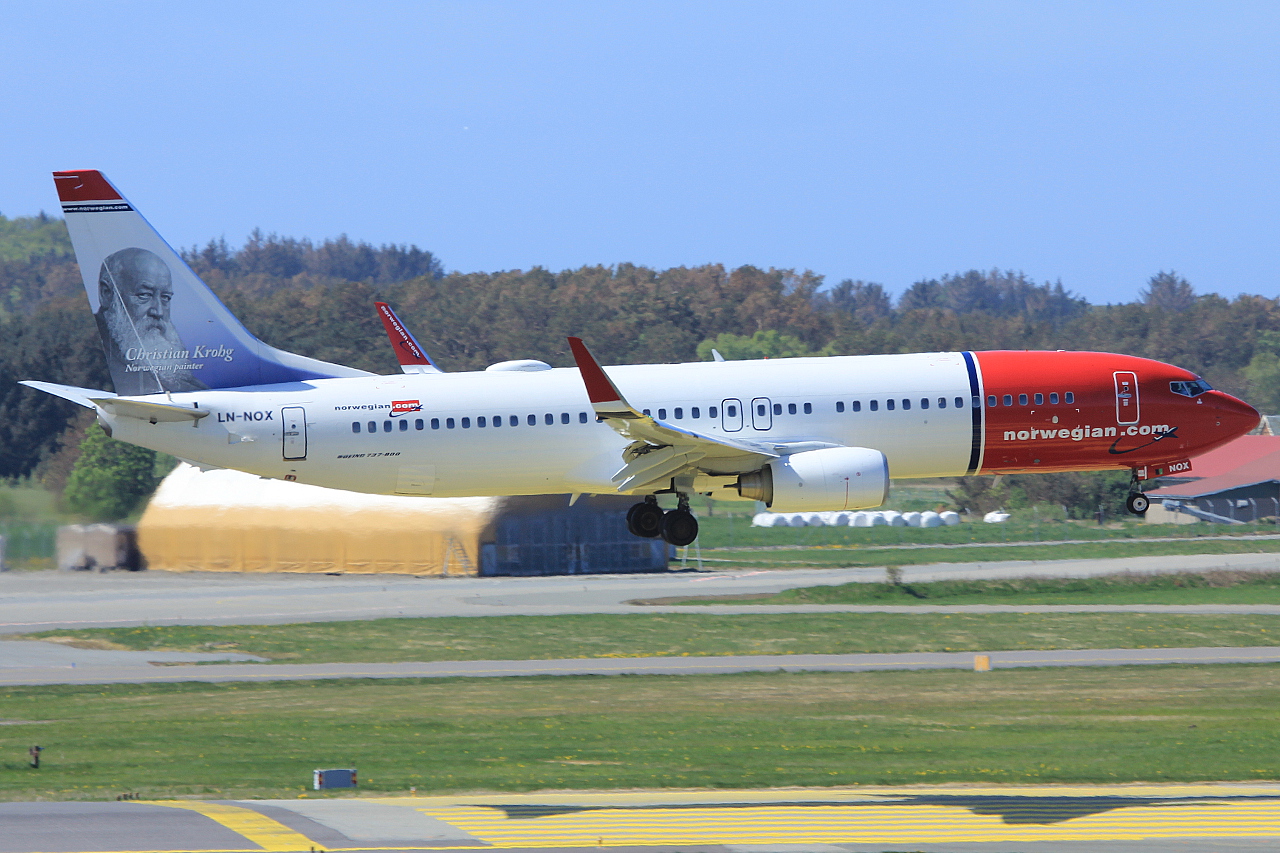 LN-NOX · Boeing 737-8JP(WL) · (SVG / ENZV)