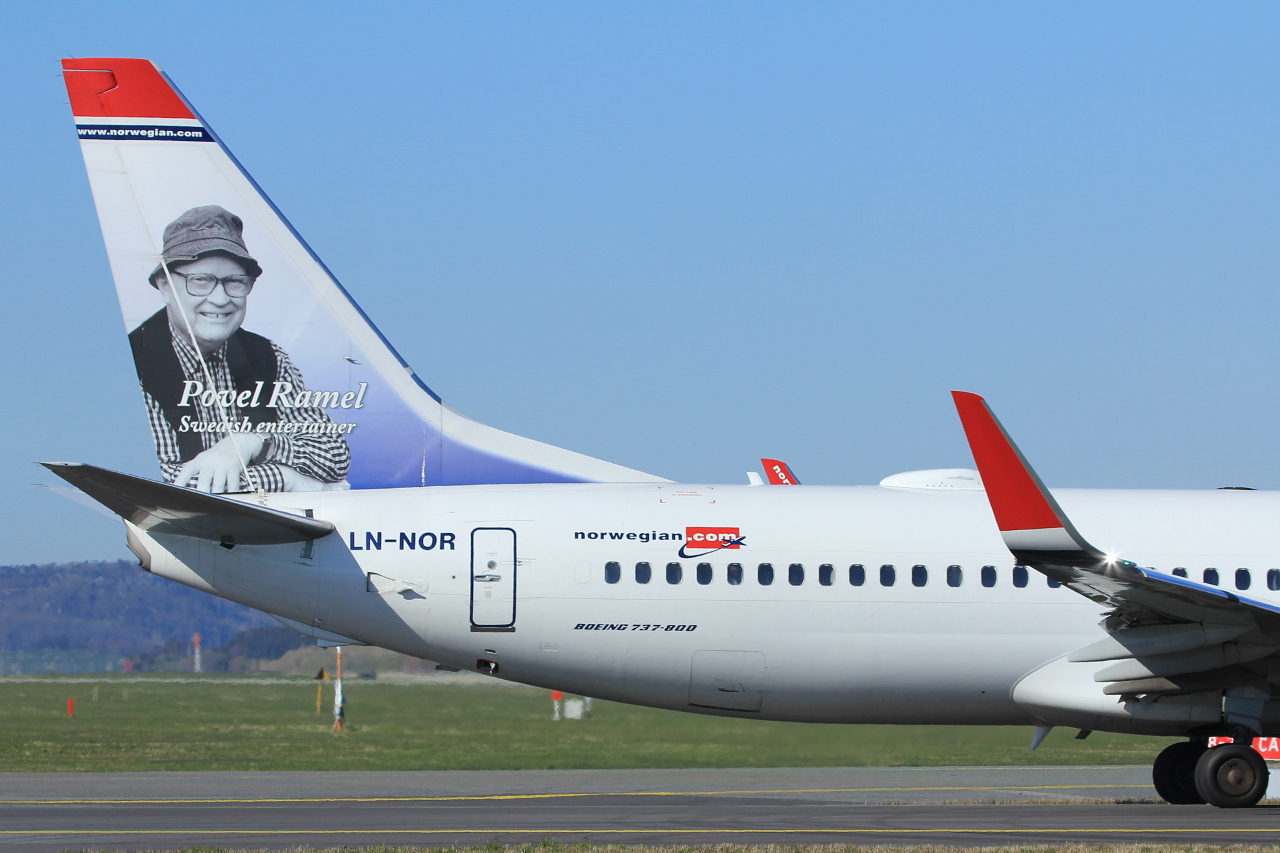 LN-NOR · Boeing 737-81D(WL) · (SVG / ENZV)