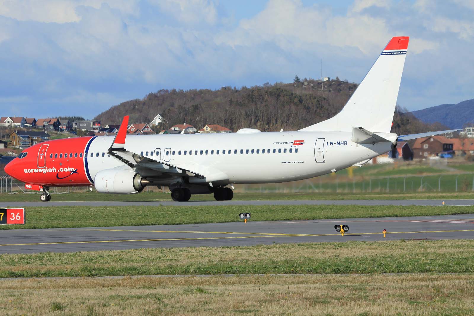 LN-NHB · Boeing 737-8JP(WL) · (SVG / ENZV)