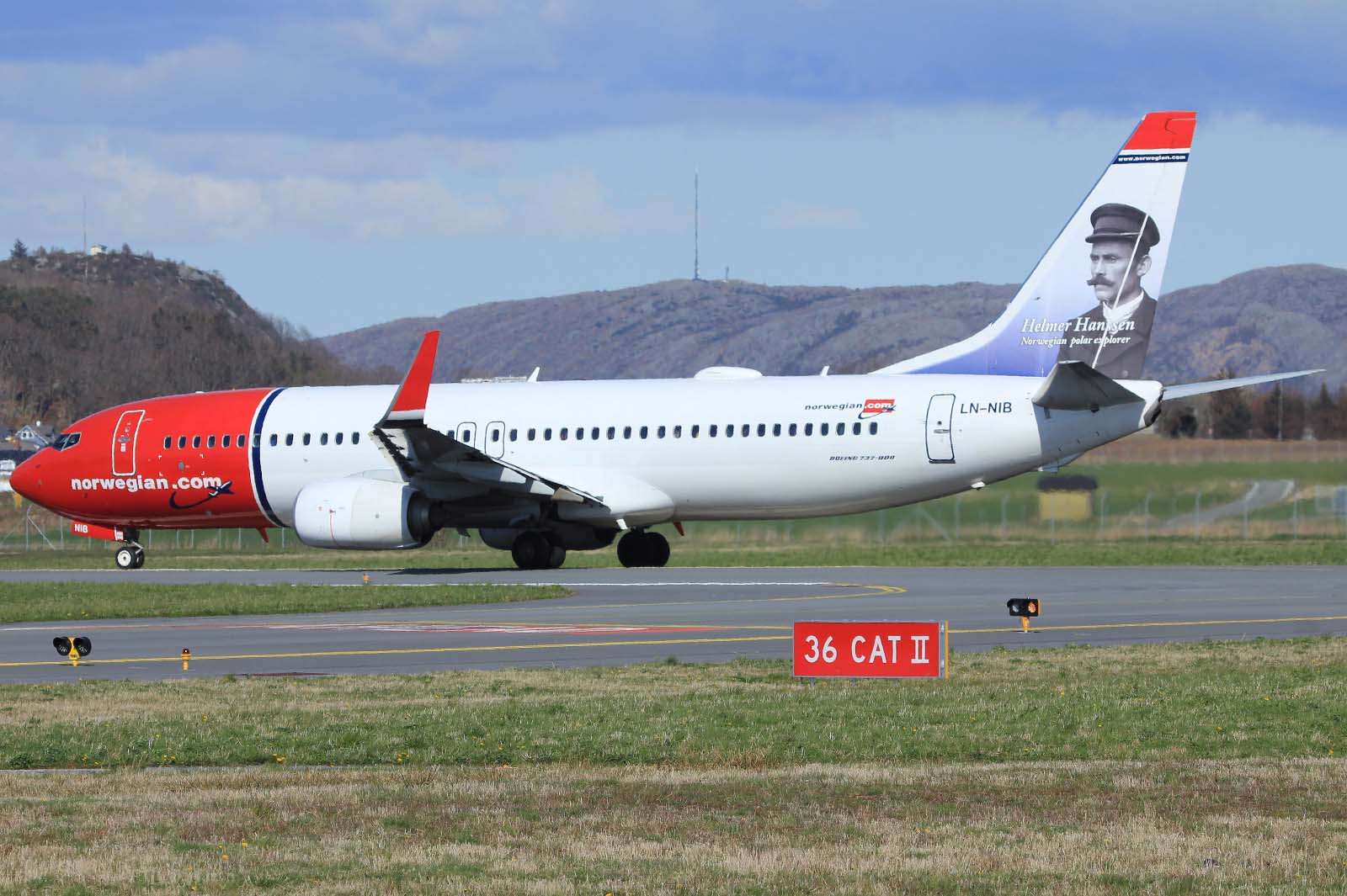LN-NIB · Boeing 737-86J(WL) · (SVG / ENZV)