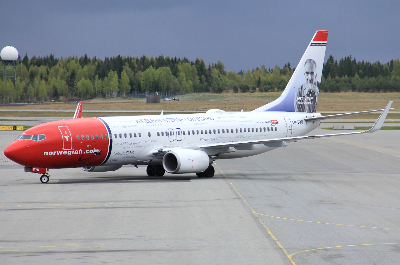 LN-DYU (39008) 2011 Boeing 737-8JP WL