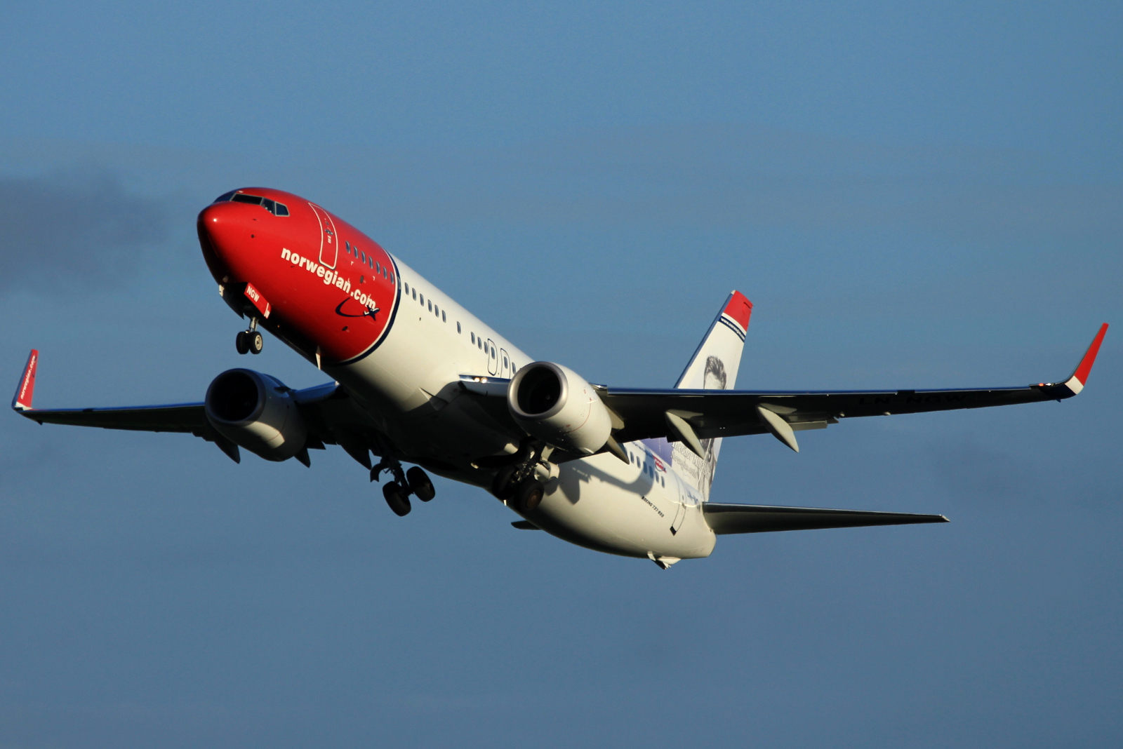 LN-NGW · Boeing 737-8JP(WL) · (SVG / ENZV)