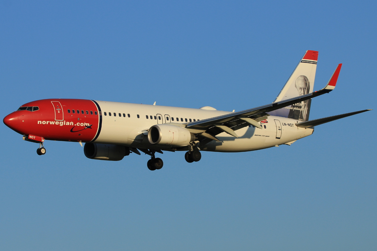 LN-NOT (37816) 2010 Boeing 737-8JP WL