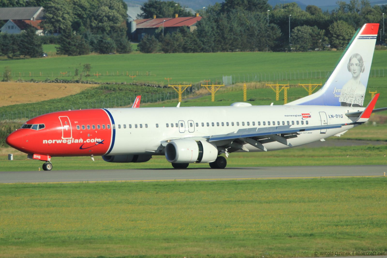 LN-DYG · Boeing 737-8JP(WL) · (SVG / ENZV)