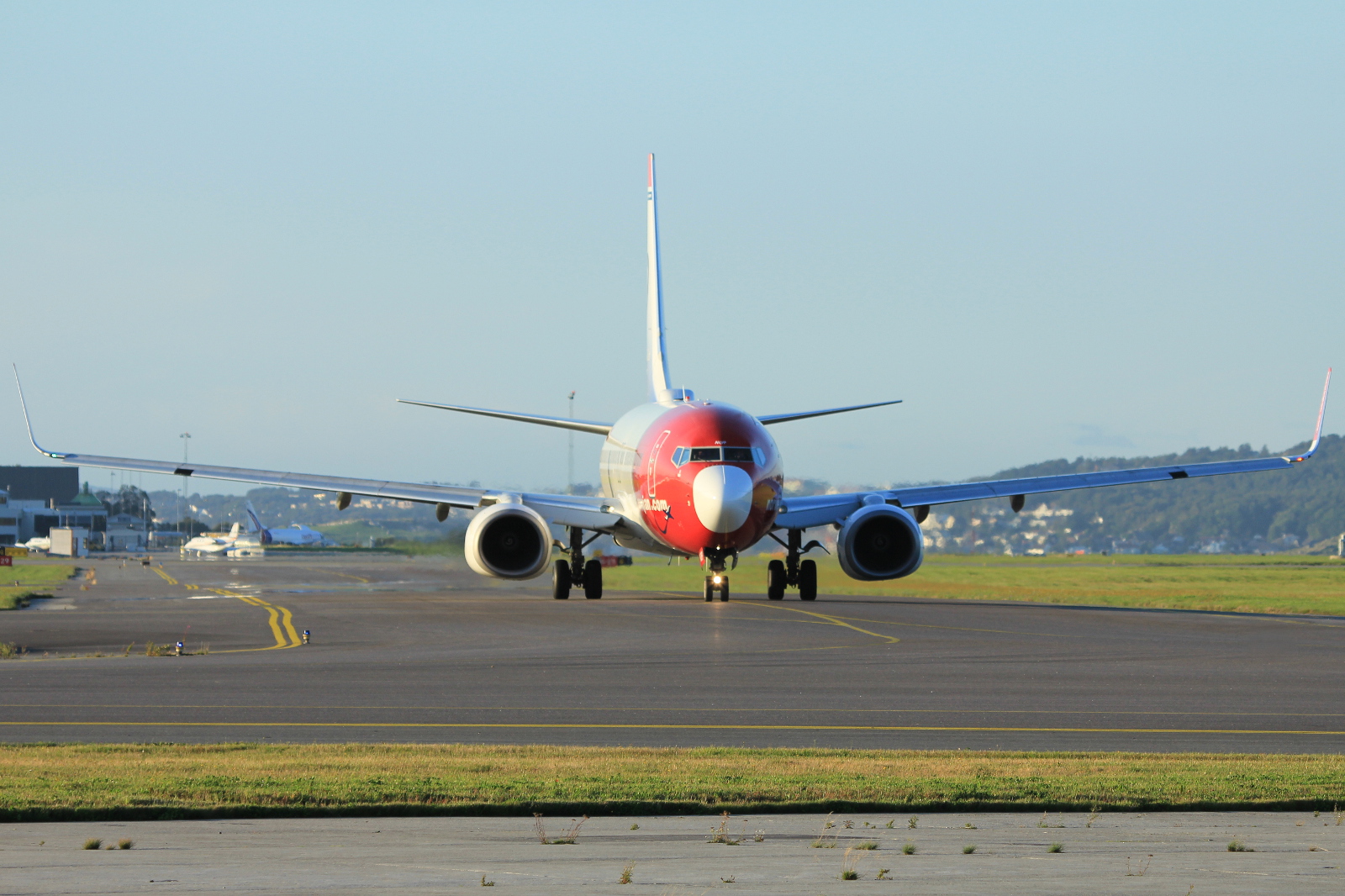 LN-NOP · Boeing 737-86N(WL) · (SVG / ENZV)