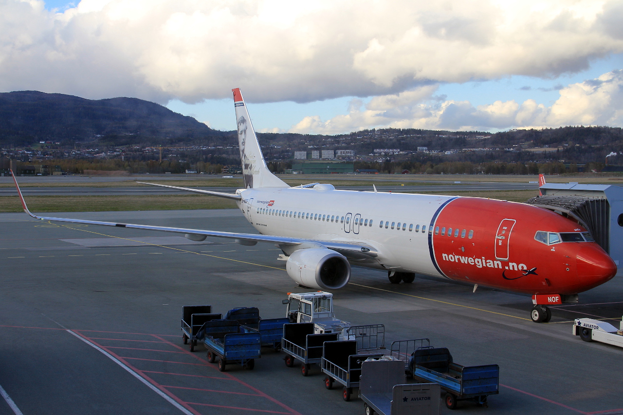 LN-NOF · Boeing 737-86N(WL) · (TRD / ENVA)