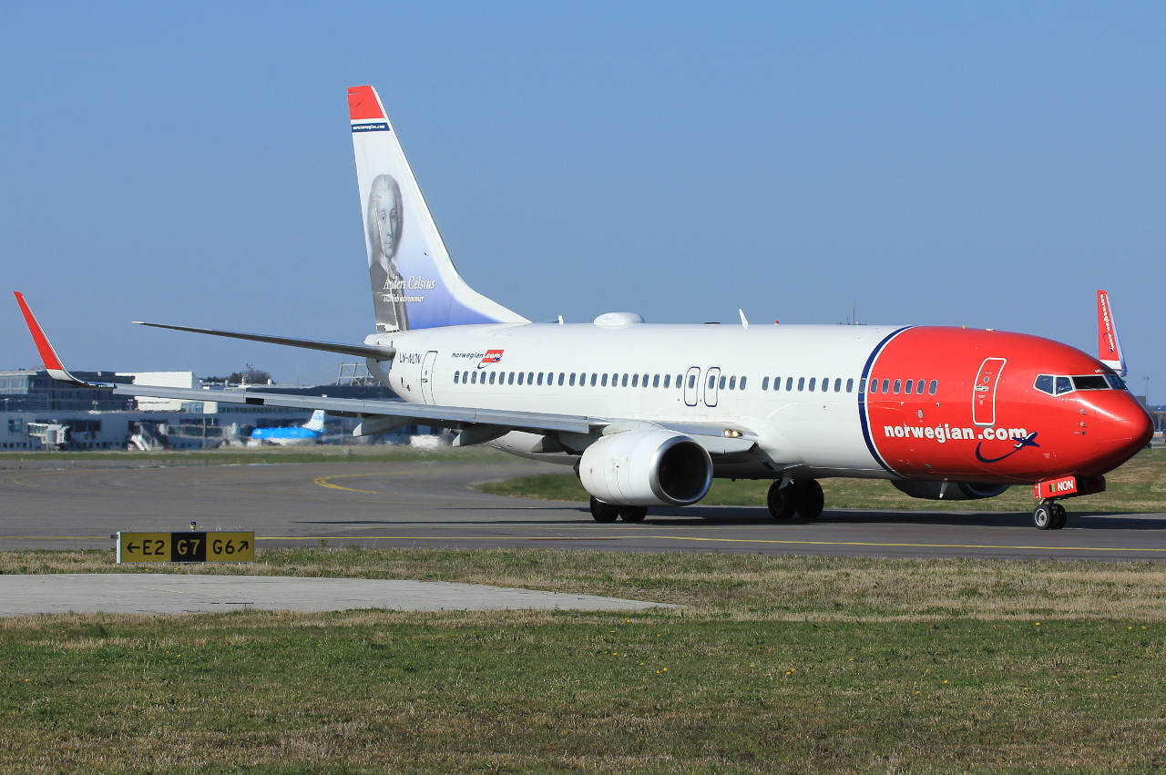 LN-NON (28620) 2000 Boeing 737-86N WL
