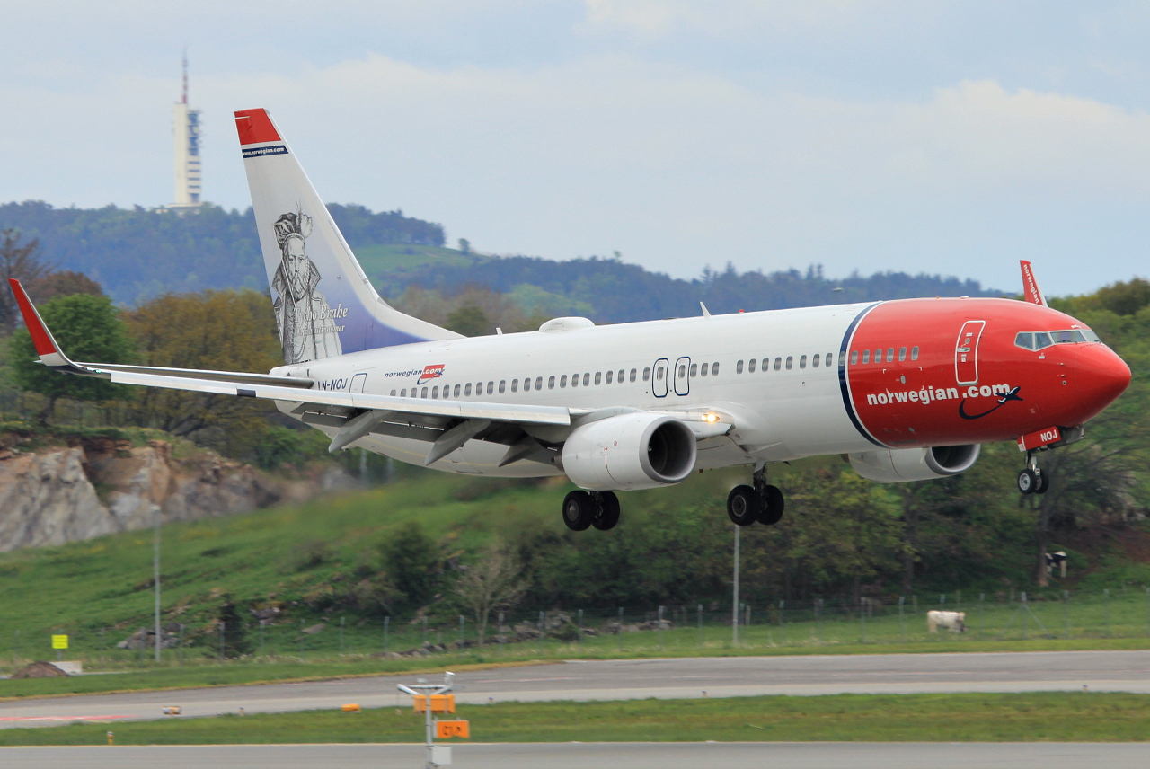 LN-NOJ · Boeing 737-86N(WL) · (SVG / ENZV)