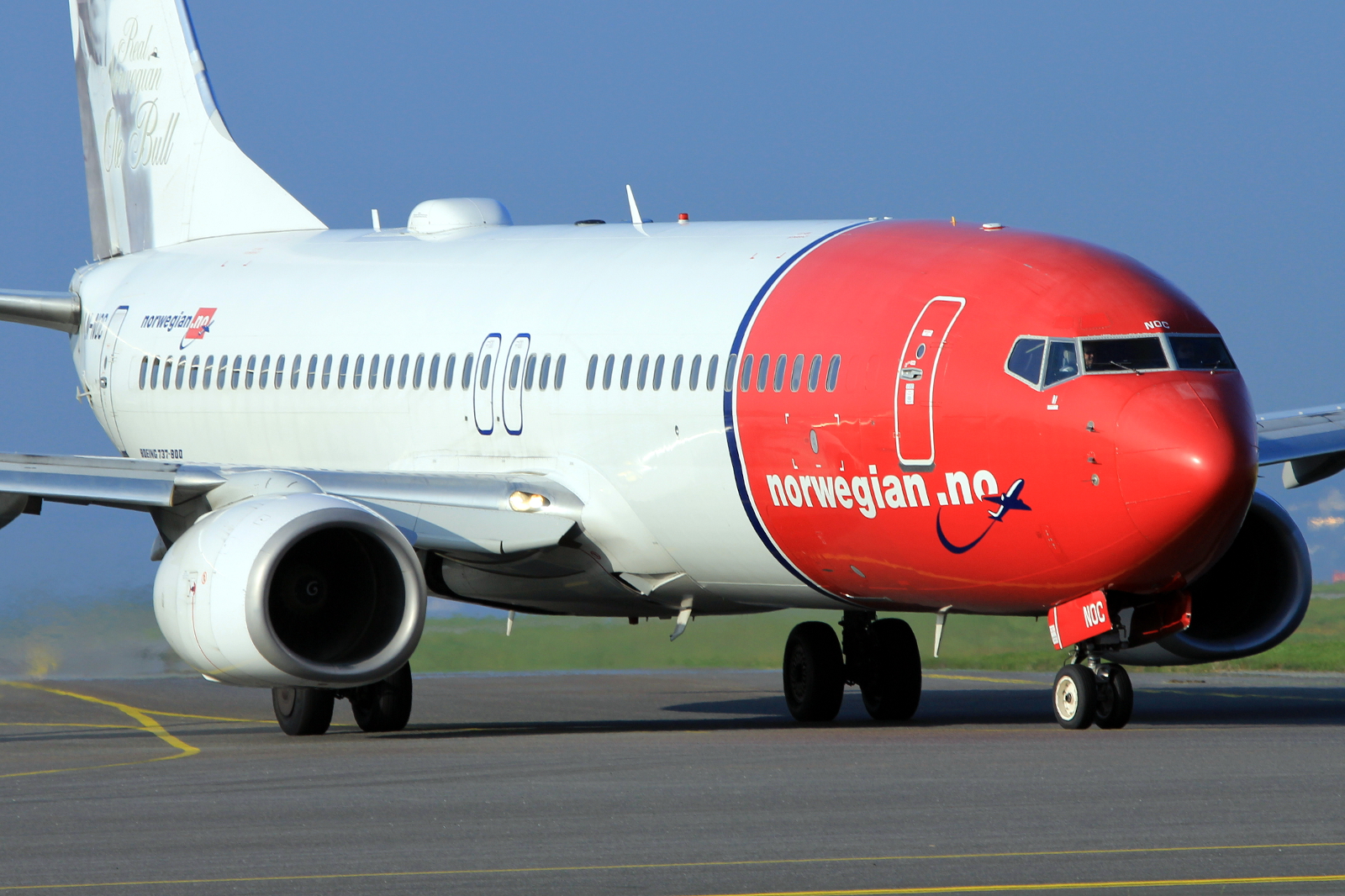 LN-NOC (30785) 2001 Boeing 737-81Q WL