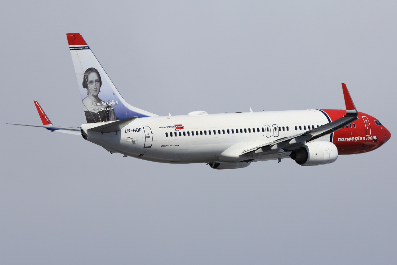 LN-NOP · Boeing 737-86N(WL) · (OSL / ENGM)