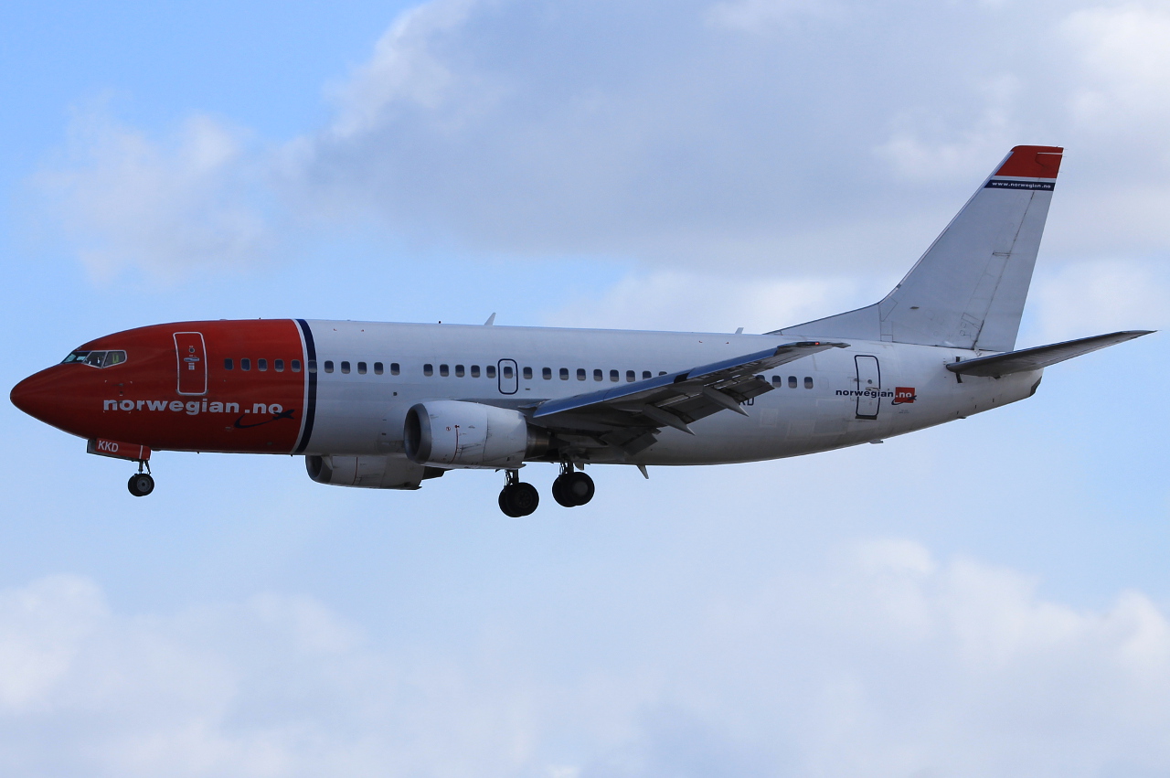 LN-KKD (29339) 1999 Boeing 737-33V