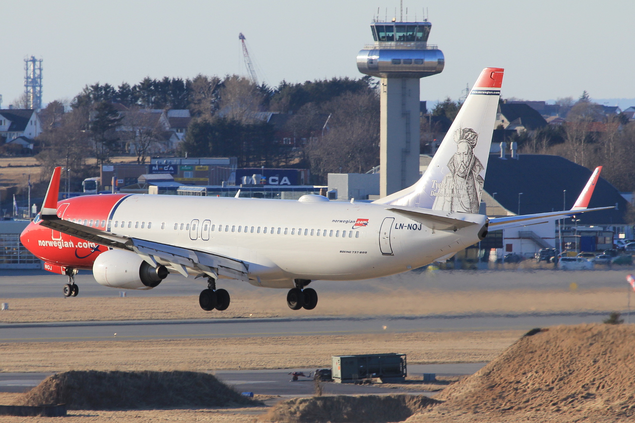 LN-NOJ · Boeing 737-86N(WL) · (SVG / ENZV)