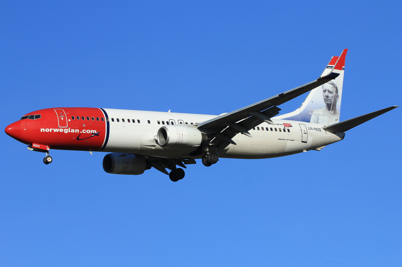 LN-NOO · Boeing 737-86Q(WL) · (KRK / EPKK)
