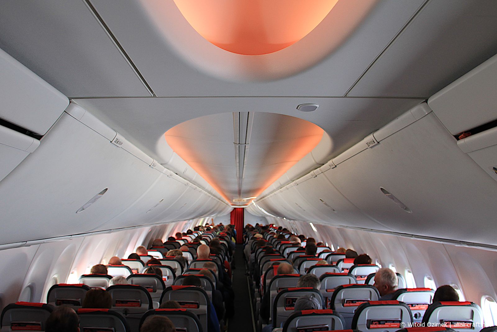 LN-NHC · Boeing 737-8JP(WL) · -