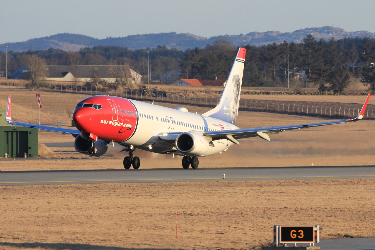 LN-DYL · Boeing 737-8JP(WL) · (SVG / ENZV)
