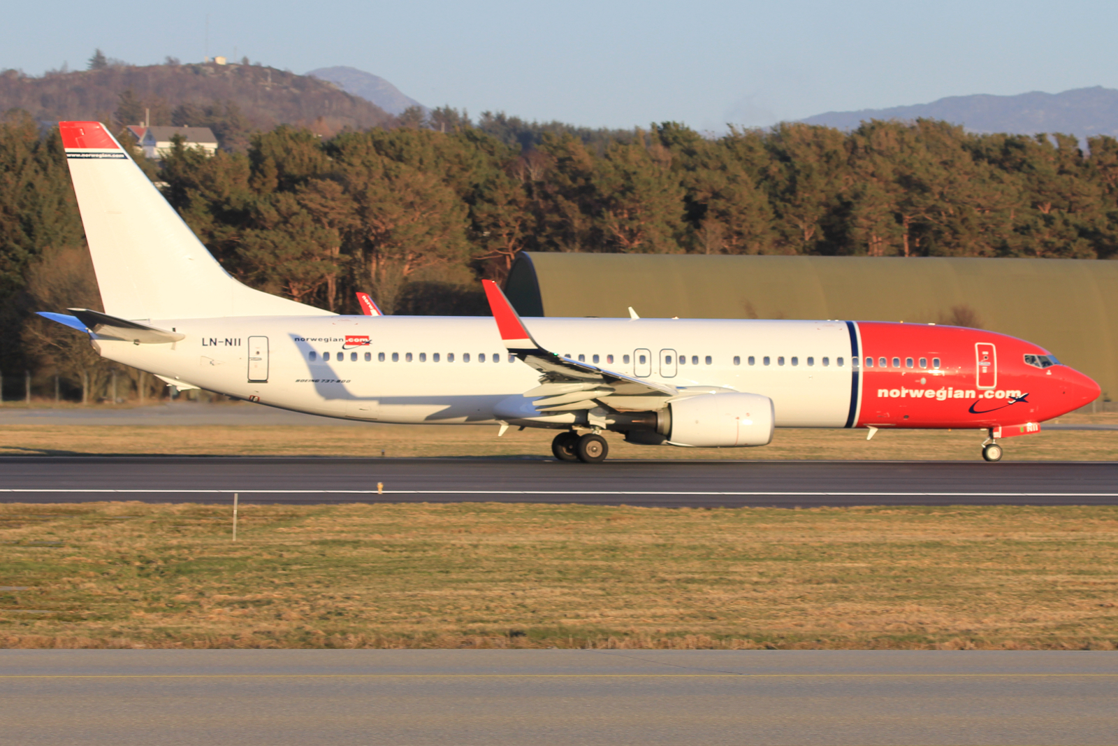 LN-NII (43877) 2014 Boeing 737-8JP WL