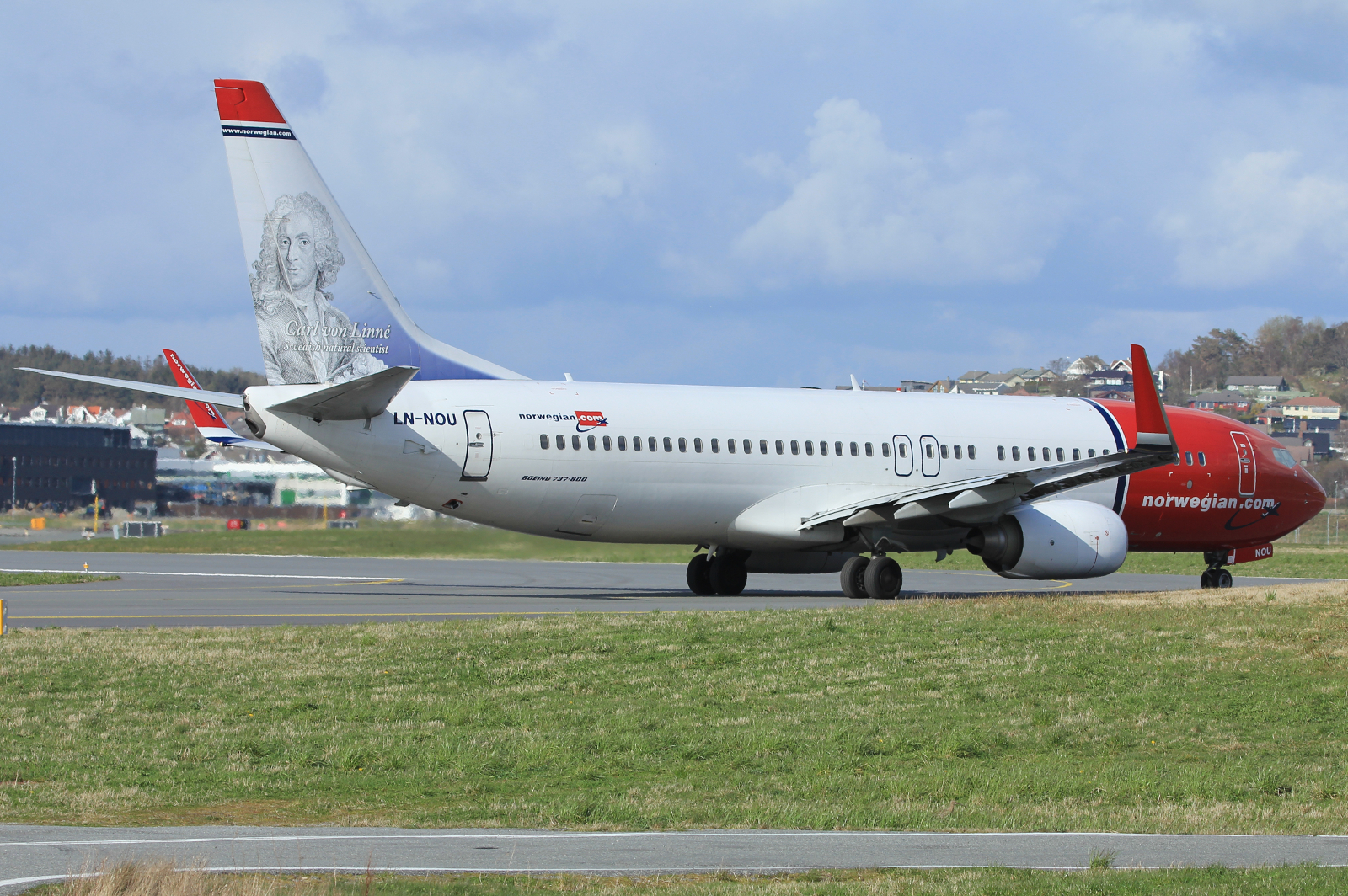 LN-NOU (29674) 2009 Boeing 737-8FZ WL
