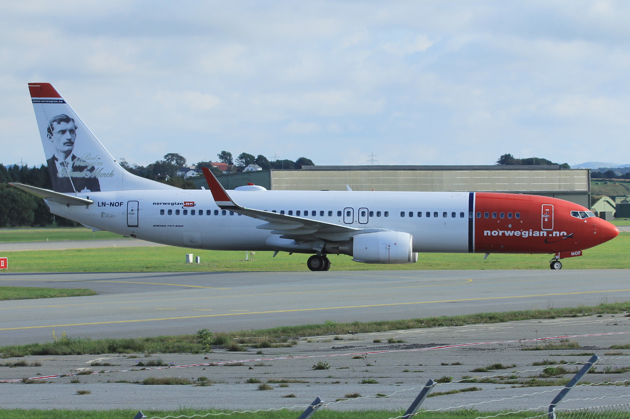 LN-NOF · Boeing 737-86N(WL) · (SVG / ENZV)