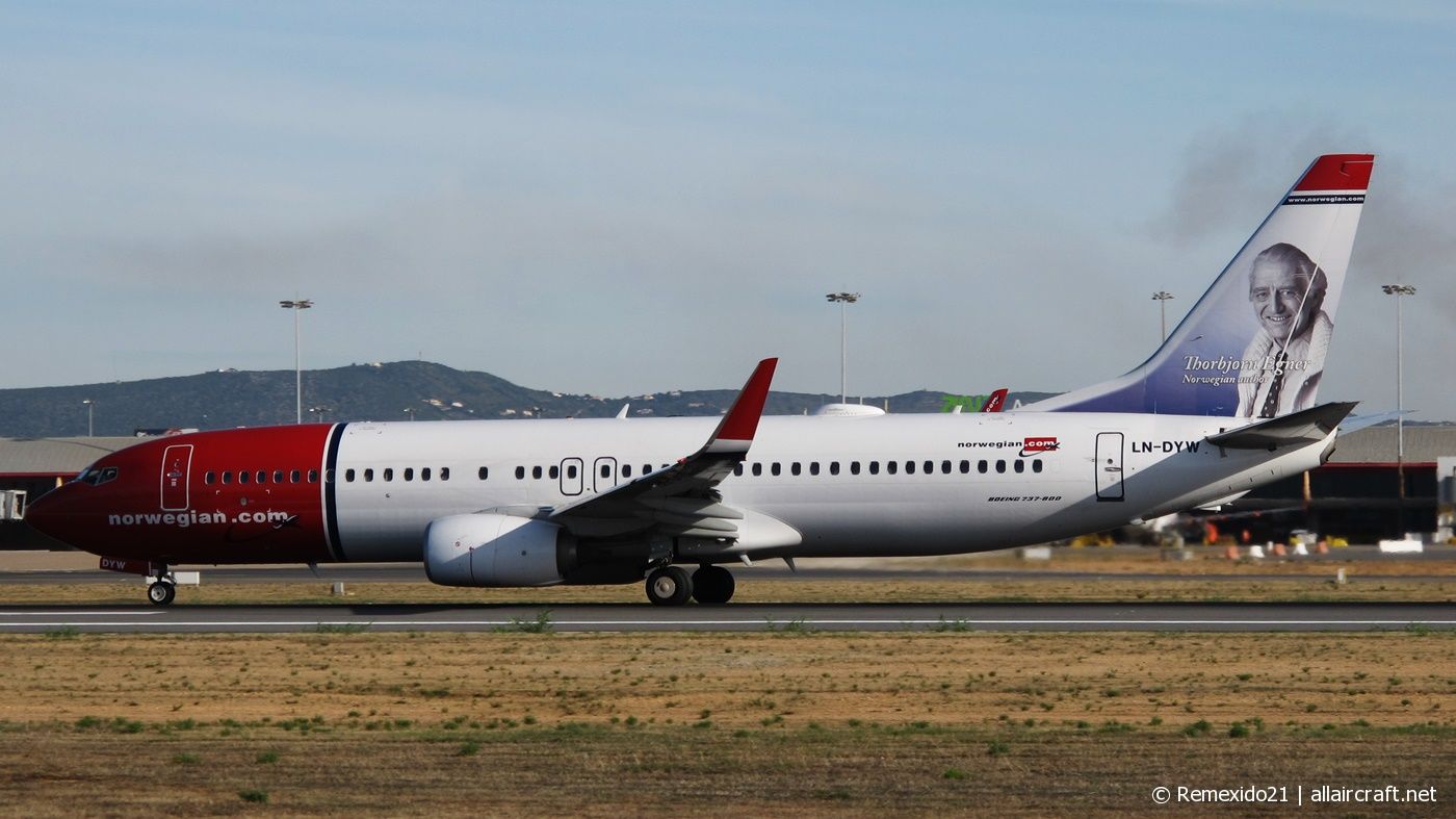 LN-DYW · Boeing 737-8JP(WL) · (FAO / LPFR)