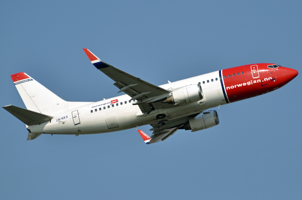 LN-KKX (29072) 1998 Boeing 737-33S WL