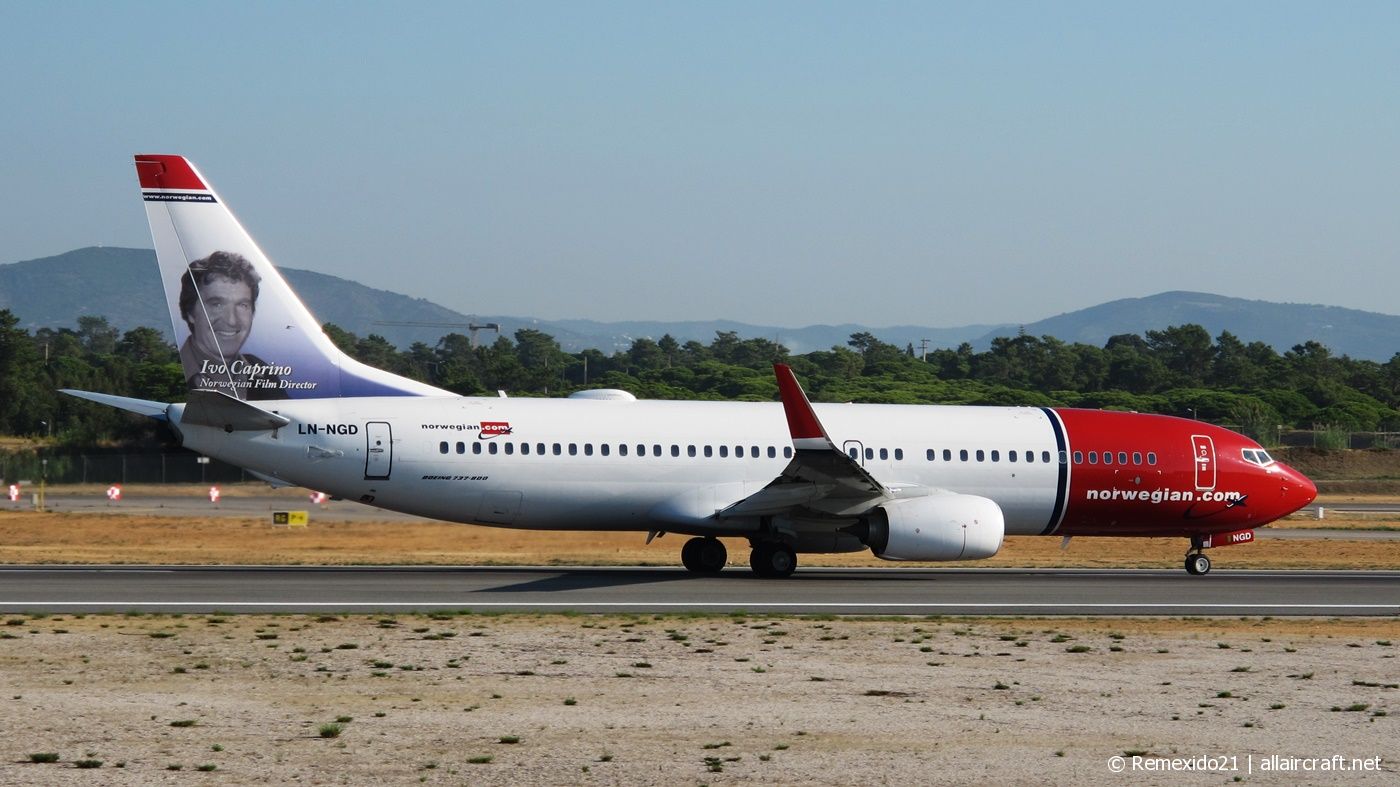 LN-NGD · Boeing 737-8JP(WL) · (FAO / LPFR)