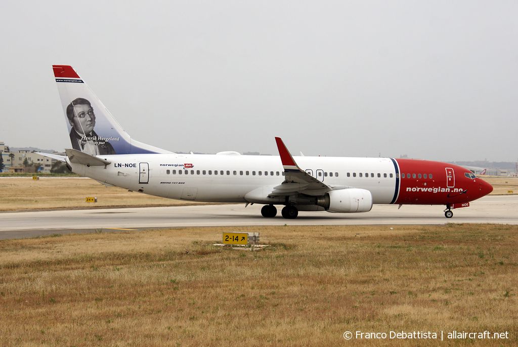 LN-NOE · Boeing 737-8Q8(WL) · (MLA / LMML)